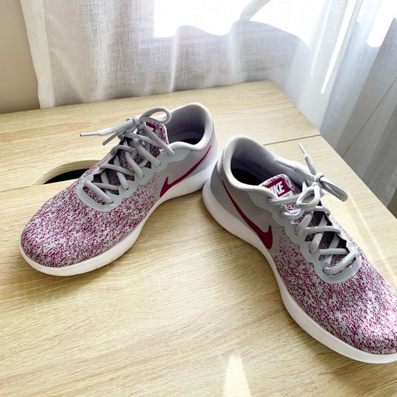 Nike Shoes - Nike - Flex Contact